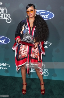H.E.R. feet photo 5