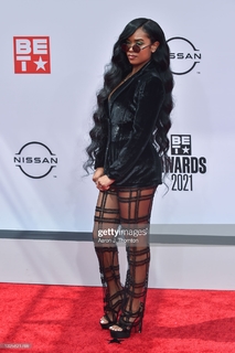 H.E.R. feet photo 20