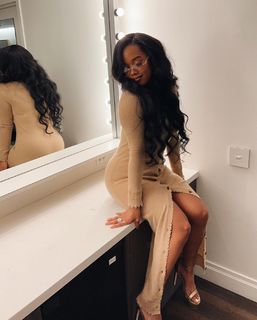H.E.R. feet photo 5