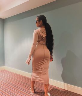 H.E.R. feet photo 7