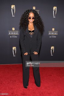 H.E.R. feet photo 8