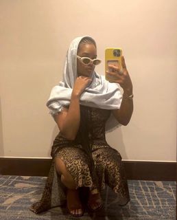 H.E.R. feet photo 16