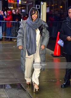 H.E.R. feet photo 13