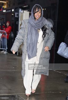 H.E.R. feet photo 10
