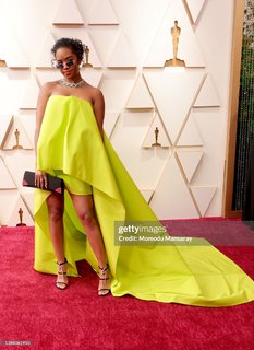 H.E.R. feet photo 10