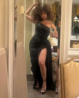 H.E.R. feet photo 18