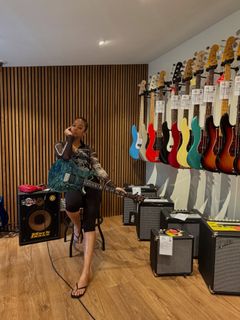 H.E.R. feet photo 10