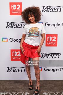 H.E.R. feet photo 5