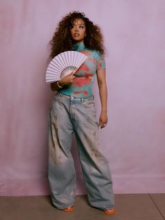 H.E.R. feet photo 1