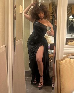 H.E.R. feet photo 17