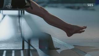 Ha Ji-Won feet photo 6