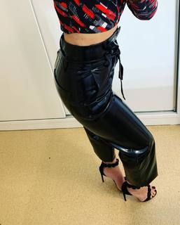 Hadise feet photo thumbnail