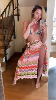 Hadise feet photo thumbnail