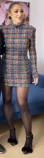 Hadise feet photo thumbnail
