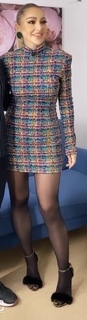 Hadise feet photo thumbnail