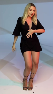 Hadise feet photo thumbnail