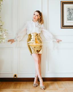 Hadise feet photo thumbnail