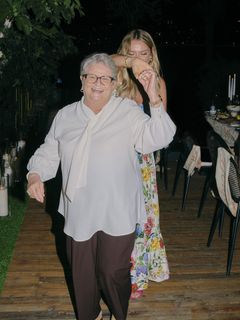 Hadise feet photo thumbnail