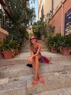 Hadise feet photo 13