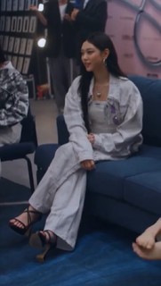 Hae-rin Kang feet photo thumbnail