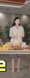 Hae-rin Kang feet photo thumbnail