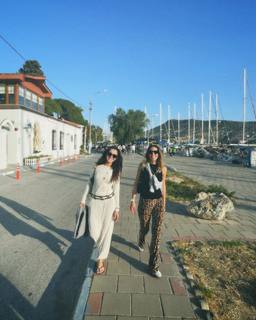 Hafsanur Sancaktutan feet photo thumbnail