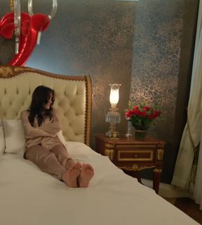 Hafsanur Sancaktutan feet photo thumbnail