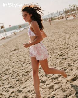 Hafsanur Sancaktutan feet photo thumbnail