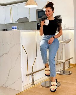 Haifa Hassony feet photo 12