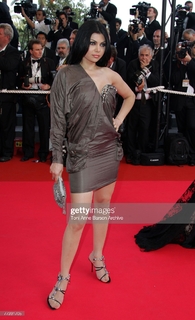 Haifa Wehbe feet photo thumbnail