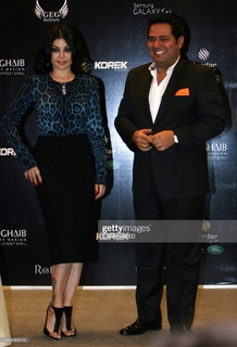 Haifa Wehbe feet photo thumbnail