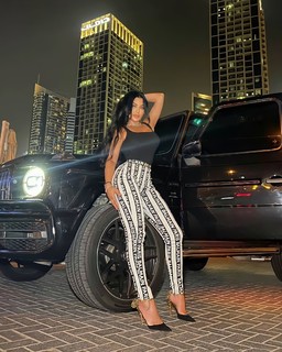 Haifa Wehbe feet photo thumbnail