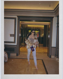 Haifa Wehbe feet photo thumbnail