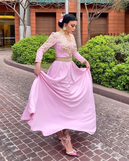 Haifa Wehbe feet photo thumbnail