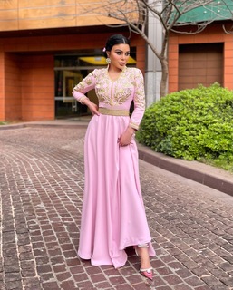 Haifa Wehbe feet photo thumbnail
