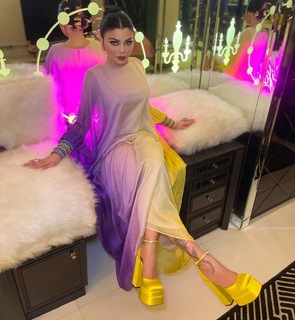 Haifa Wehbe feet photo thumbnail