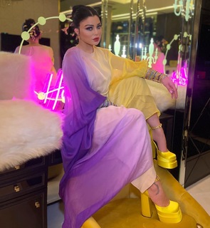 Haifa Wehbe feet photo thumbnail