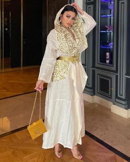 Haifa Wehbe feet photo thumbnail