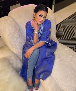 Haifa Wehbe feet photo thumbnail
