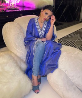 Haifa Wehbe feet photo thumbnail