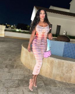 Haifa Wehbe feet photo thumbnail