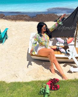 Haifa Wehbe feet photo thumbnail