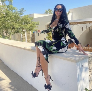 Haifa Wehbe feet photo thumbnail