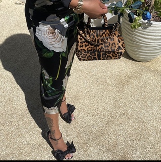 Haifa Wehbe feet photo thumbnail