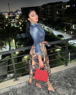 Haifa Wehbe feet photo thumbnail