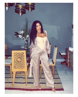 Haifa Wehbe feet photo thumbnail