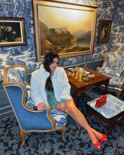 Haifa Wehbe feet photo thumbnail