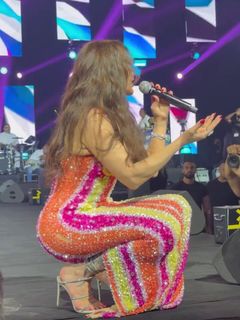 Haifa Wehbe feet photo thumbnail