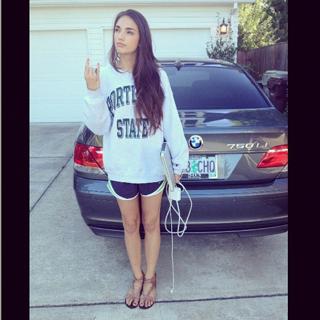 Hailee Keanna Lautenbach feet photo 9