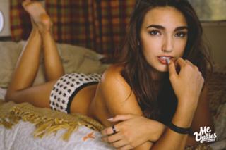 Hailee Keanna Lautenbach feet photo 1